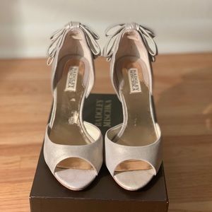 Badgley Mischka Platinum Women's Jinx II Pump